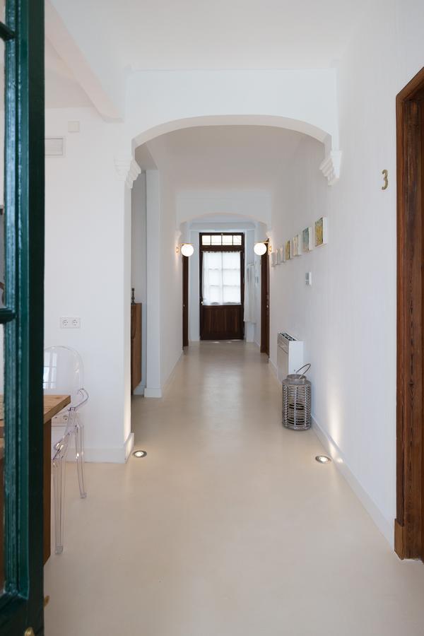 Llonga'S 11Th Youth Hostel Ciutadella  Extérieur photo